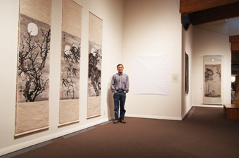 我的画与八大山人的荷花图一起在 Art Complex Museum, MA 2006